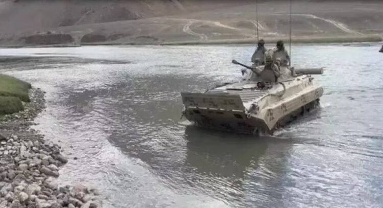 लद्दाख में बड़ा हादसा,नदी में टैंकों के साथ अभ्यास कर रहे सेना के 5 जवान शहीद, जलस्तर बढ़ा,