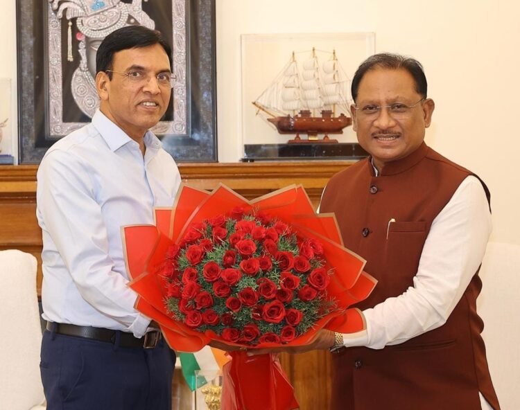 बस्तर ओलंपिक को मिला ‘खेलो इंडिया ट्राइबल गेम्स’ का दर्जा, रायपुर-बिलासपुर में खुलेंगे मेडिकल-नर्सिंग कॉलेज – मुख्यमंत्री साय की केंद्रीय मंत्री मांडविया से मुलाकात