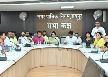 रायपुर नगर निगम एमआईसी की बैठक में 42 एजेंडे पर लगी मुहर