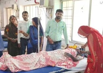 प्राथमिक विद्यालय में मिड-डे मील बनाते समय गैस चूल्हे में लगी आग, रसोईया दयावती गंभीर रूप से झुलसी