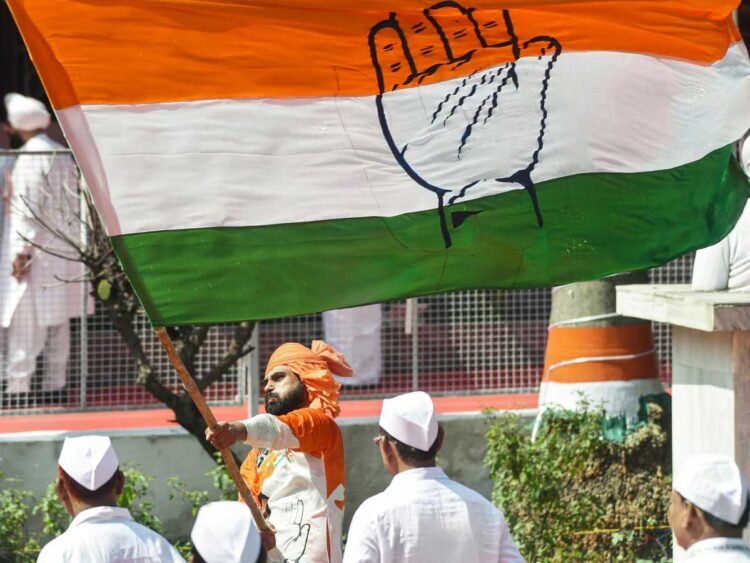 ‘अमार सोनार बांग्ला’, कांग्रेस नेता ने गाया बांग्लादेशी राष्ट्रगान; भाजपा ने की ऐक्शन की मांग