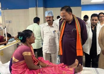 बस्तर जिले में 25 वर्षों में स्वास्थ्य सुविधाओं का उल्लेखनीय विकास, स्वास्थ्य क्रांति से लाखों जीवन हुए सुरक्षित