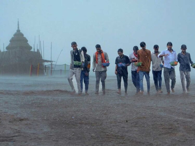 झारखंड के मौसम पर बड़ा अपडेट, कई जिलों में होगी भारी बारिश; IMD का अलर्ट