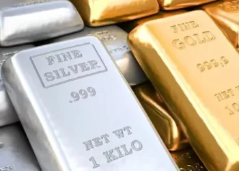 घरेलू सर्राफा बाजार में रिकॉर्डतोड़ तेजी जारी, नए शिखर पर सोना और चांदी