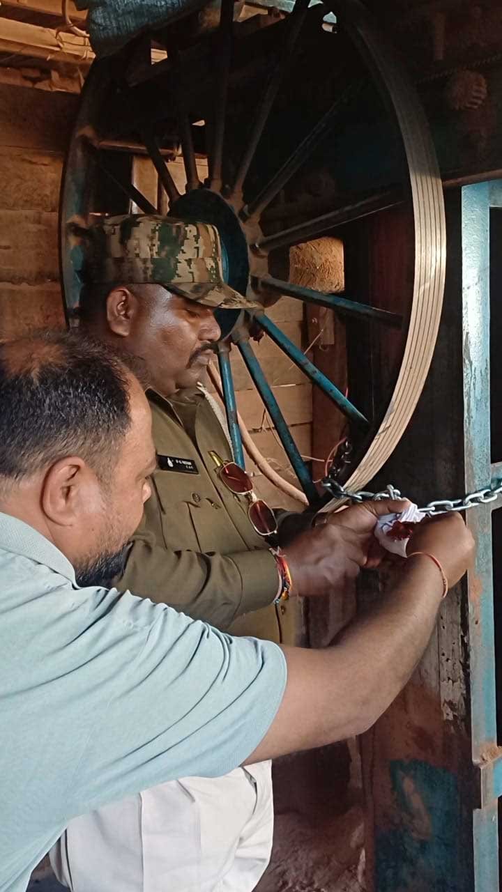 वन विभाग ने कोंडागांव की दो सॉ मिलों को किया सील