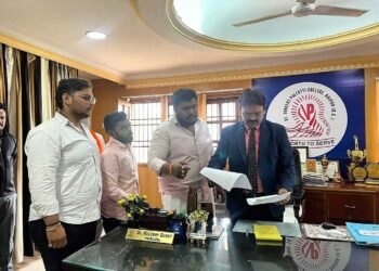 ABVP के नेतृत्व में सेंट विंसेंट पैलोटी कॉलेज प्रशासन को कॉलेज की अव्यवस्थित एवं कमजोर व्यवस्थाओं को लेकर ज्ञापन सौंपा