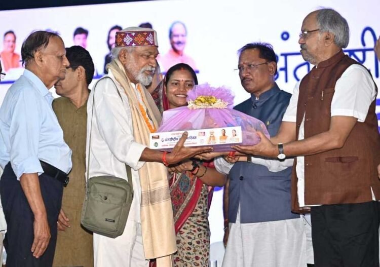 वरिष्ठ नागरिकों के सम्मान, सुरक्षा और कल्याण के लिए प्रतिबद्ध – छत्तीसगढ़ का आदर्श मॉडल