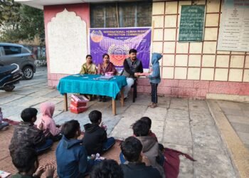 मानव अधिकार दिवस पर रायगढ़ में सराहनीय पहलजिला अध्यक्ष रोमेश सिन्हा ने बालगृह में बच्चों को दिए गर्म कपड़े व खाद्य सामग्री