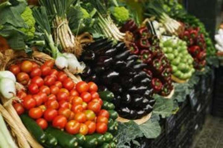 आम जनता को झटका! नवंबर में बढ़ी खुदरा महंगाई, सब्जी, दाल की कीमतों ने बिगाड़ा खेल