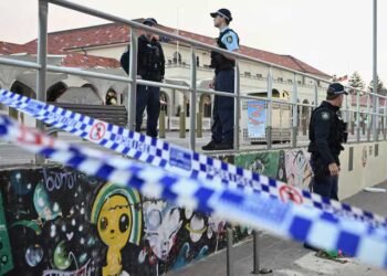 ऑस्ट्रेलिया ने माना आतंकी हमला; अब तक 16 की मौत; कौन थे हमला करने वाले पाकिस्तानी बाप-बेटे?