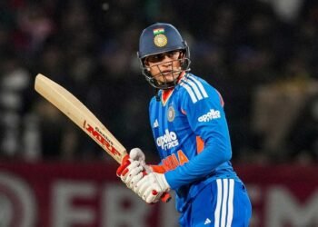 बहुत बातें हुईं, अब समय आ गया शुभमन गिल को बाहर करो; पूर्व क्रिकेटर का गंभीर को बोल्ड संदेश