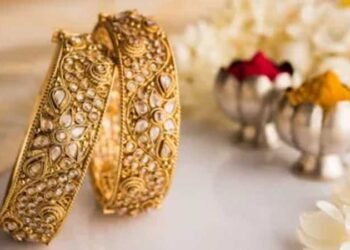 सोना-चांदी महंगा, जानें आज कितने रुपए चढ़ा भाव