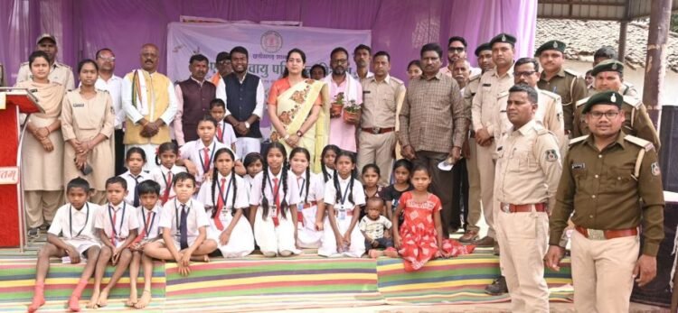 बीरगुड़ी में जैव विविधता संरक्षण व अग्नि सुरक्षा कार्यशाला, वनवासियों को आत्मनिर्भरता का संदेश