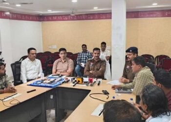 देश भर में घुम – घुम कर चोरी की घटनाओं को अंजाम देने वाला शातिर नकबजन लोकेश श्रीवास गिरफ्तार