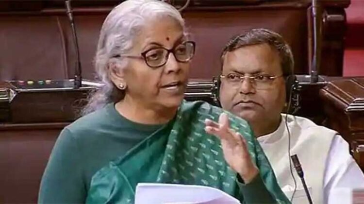 अशुभ रहा रविवार का बजट, शेयर मार्केट से सोना-चांदी तक, हर तरफ निवेशकों का बुरा हाल