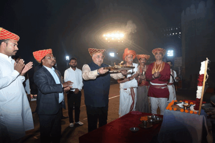 इतिहास से प्रेरणा लेकर ही सशक्त भविष्य का निर्माण संभव-संस्कृति मंत्री