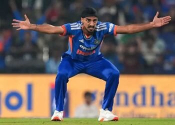 वो भारतीय गेंदबाज जिसने बुमराह के बाद मारी टीम में एंट्री, लेकिन पहले लगा दिया विकेटों का शतक