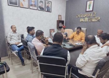 निगम जल विभाग अध्यक्ष संतोष सीमा साहू एवं जोन 3 अध्यक्ष साधना प्रमोद साहू ने गर्मी में पेयजल आपूर्ति की तैयारी को लेकर पार्षदों की आवश्यक बैठक ली