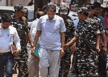 सीएसएमसीएल ओवरटाइम भुगतान घोटाला: कमीशन मामले में अनवर ढे़बर गिरफ्तार