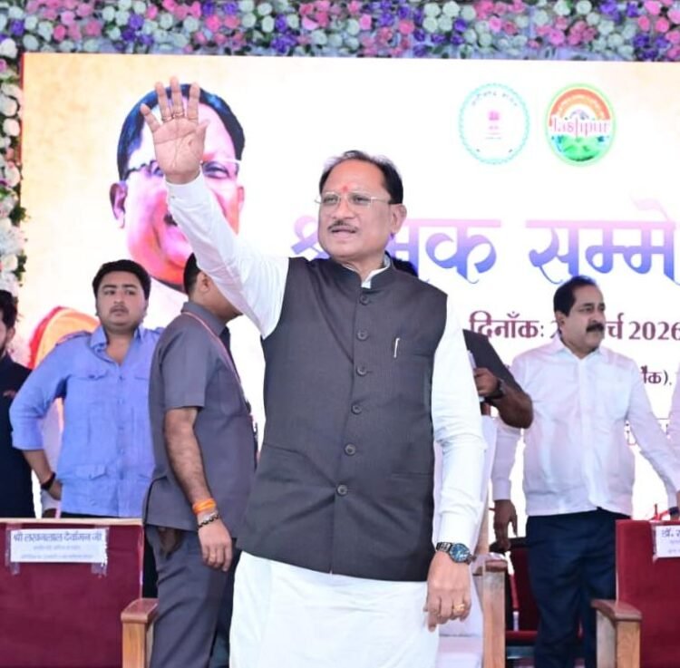 79 हजार से अधिक श्रमिकों को 27.15 करोड़ की सीधी सहायता: मुख्यमंत्री श्री विष्णु देव साय ने जशपुर में श्रमिक सम्मेलन में किया डीबीटी अंतरण