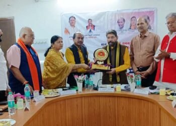 आर्थिक, सामाजिक और शैक्षणिक विकास के लिए व्यापक सर्वेक्षण आवश्यक – डॉ. कुसमरिया