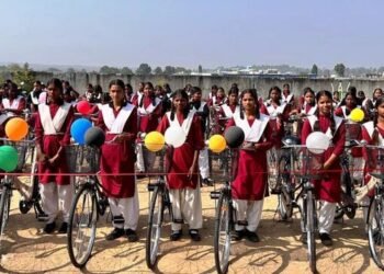 सरस्वती साइकिल योजना और बेटी बचाओ-बेटी पढ़ाओ से सशक्त हो रहीं बेटियां