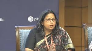 सरकार ने कहा- ईंधन का भंडार पर्याप्त, घबराहट में खरीदारी को लेकर किया अगाह