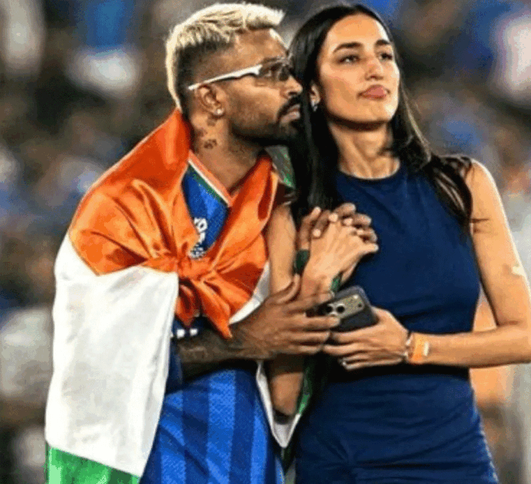 गर्लफ्रेंड माहिका की वजह से पांड्या परिवार में कलह? भाभी ने भी छोड़ा हार्दिक का साथ, क्रुणाल ने बनाई दूरी!