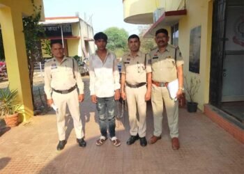 चोरी के प्रकरण में थाना माना से फरार आरोपी विजय जांगड़े गिरफ्तार