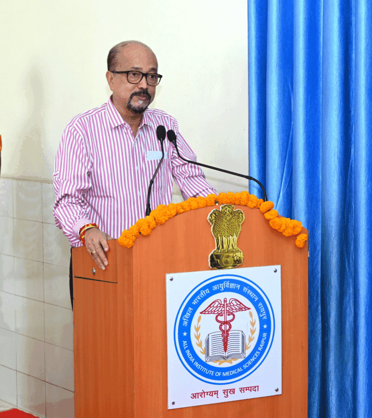 सेवा और समर्पण भाव के कारण भारतीय डॉक्टरों को देश के बाहर भी मिलता है सम्मान – डेका