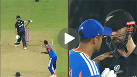 फाइनल मैच के बीच खिलाड़ियों में बवाल, अर्शदीप सिंह ने डेरिल मिचेल को मारी गेंद