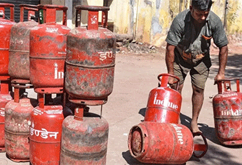 LPG संकट पर PM मोदी की अपील, गृह मंत्रालय ने बनाए कंट्रोल रूम; जिले-जिले में प्रशासन अलर्ट