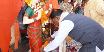 महापुरुषों के जीवन और विचारों से प्रेरणा लेकर आगे बढ़ेगी नई पीढ़ी : मुख्यमंत्री विष्णु देव साय