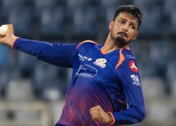 अल्लाह गजनफर के नाम दर्ज हुआ एक अनचाहा रिकॉर्ड, IPL डेब्यू में ऐसा करने वाले दूसरे खिलाड़ी बने