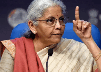 72 करोड़ लोगों बड़ी राहत! अब मिनिमम बैलेंस की टेंशन खत्म, वित्त मंत्री ने पेनाल्टी हटाने का किया बड़ा ऐलान