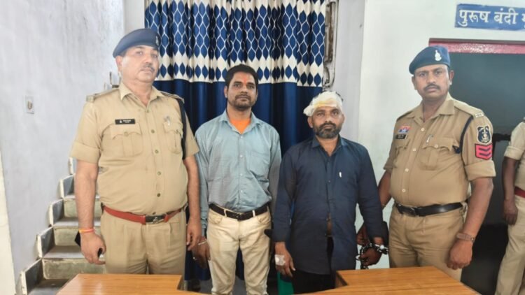 अवैध संबंध के शक में घर में घुसकर परिवार पर तलवार से जानलेवा हमला, बुजुर्ग महिला की मौत