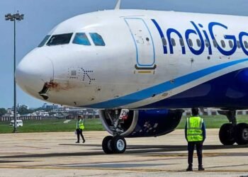 IndiGo का नया फ्यूल सरचार्ज लागू, लंबी दूरी की उड़ानें और महंगी