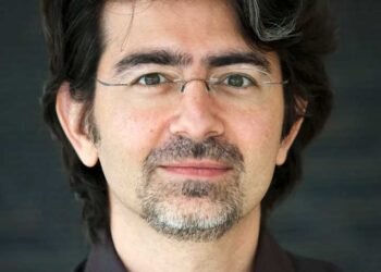 कौन है ईरान का सबसे अमीर शख्स Pierre Omidyar? अंबानी-अडानी के मुकाबले कुल कितनी संपत्ती