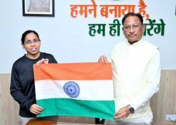  एवरेस्ट पर तिरंगा फहराने निकली छत्तीसगढ़ की बेटी, मुख्यमंत्री ने दी शुभकामनाएं