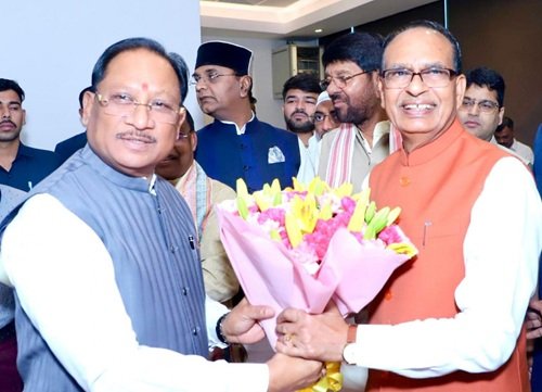 अपनापन के विमोचन समारोह में शामिल हुए मुख्यमंत्री विष्णुदेव साय’