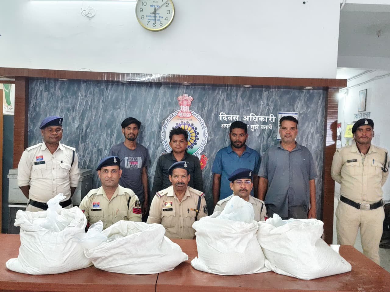 अवैध महुआ शराब कारोबार पर सक्ती पुलिस की बड़ी एवं निर्णायक कार्यवाही