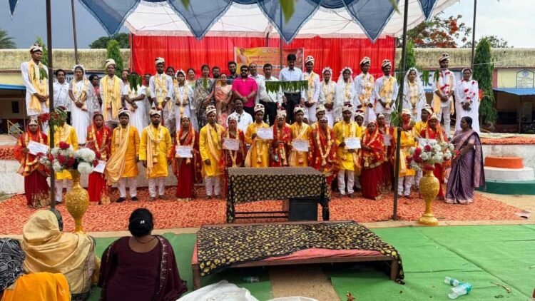  मुख्यमंत्री कन्या विवाह योजना के तहत जशपुर जिले में 65 जोड़े वैवाहिक बंधन में बंधे