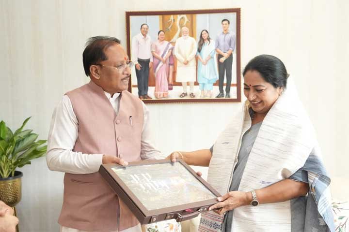 नई दिल्ली में मुख्यमंत्री विष्णु देव साय ने दिल्ली की मुख्यमंत्री रेखा गुप्ता से की सौजन्य भेंट
