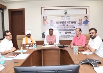 वन मंत्री श्री केदार कश्यप ने तेंदूपत्ता संग्राहक परिवारों के 8,631 प्रतिभावान विद्यार्थियों को वितरित की ₹12.26 करोड़ की छात्रवृत्ति राशि