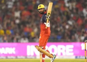 RCB के काम आई क्रुणाल पांड्या का संघर्षपूर्ण पारी, रोमांचक मुकाबले में मुंबई इंडियंस को 2 विकेट से हराया