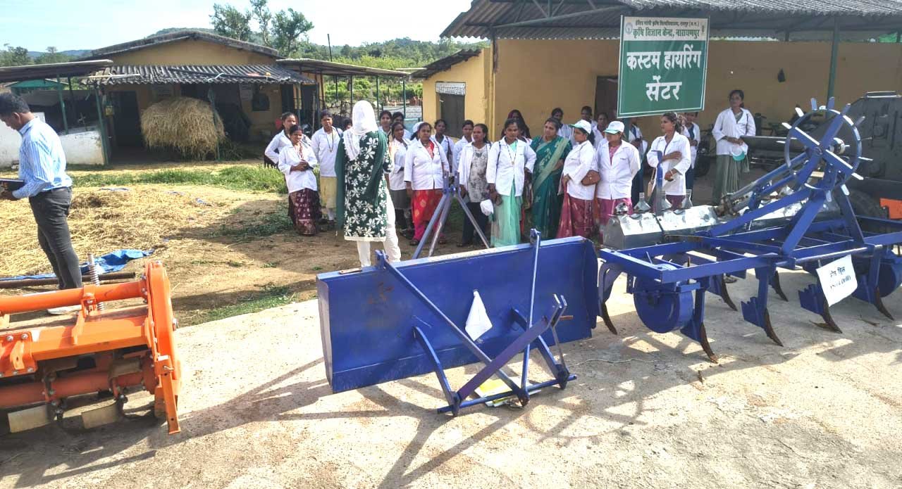  पशुसखियों ने सीखे आधुनिक खेती व पशुपालन के गुर