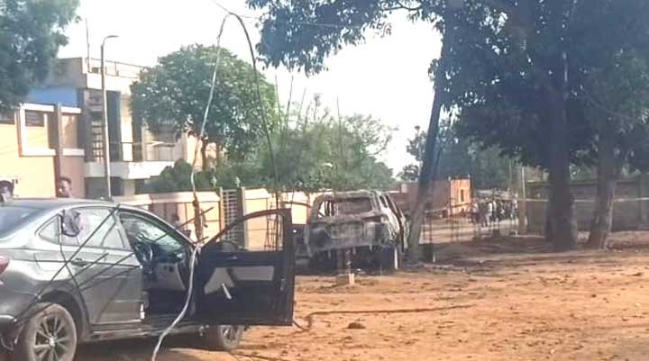 कोरिया जिले मे खुनी तांडव सत्ताधारी दल के नेताओं की बीच रेत के खनन को लेकर विवाद