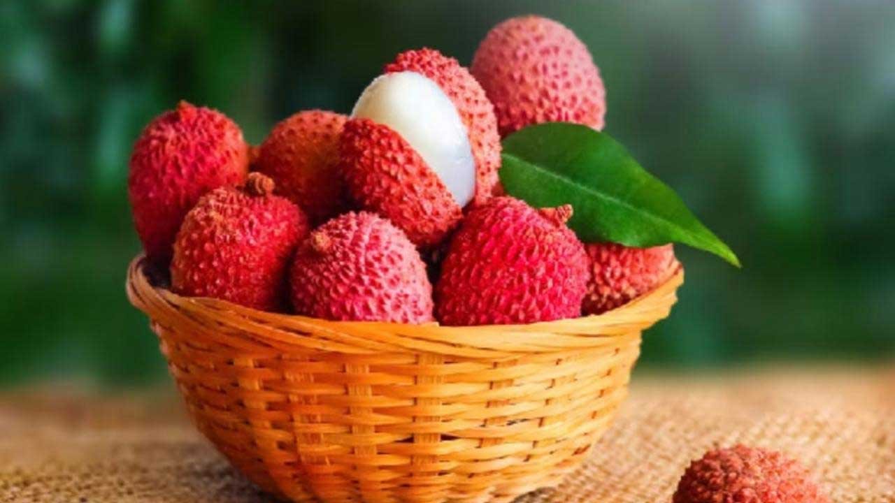 खाली पेट लीची खाने से क्यों है जान का खतरा? जानिए साइंटिफिक वजह