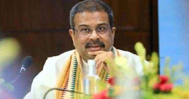 Breaking News: युवाओं के नाम लिखा पत्र, NEET विवाद का बड़ा असर, Dharmendra Pradhan ने दिया इस्तीफा