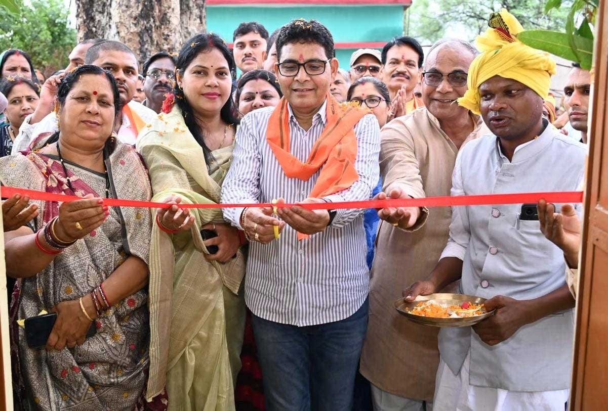  सरकार गांव, गरीब और किसानों की तरक्की के लिए प्रतिबद्ध: मंत्री श्री टंक राम वर्मा